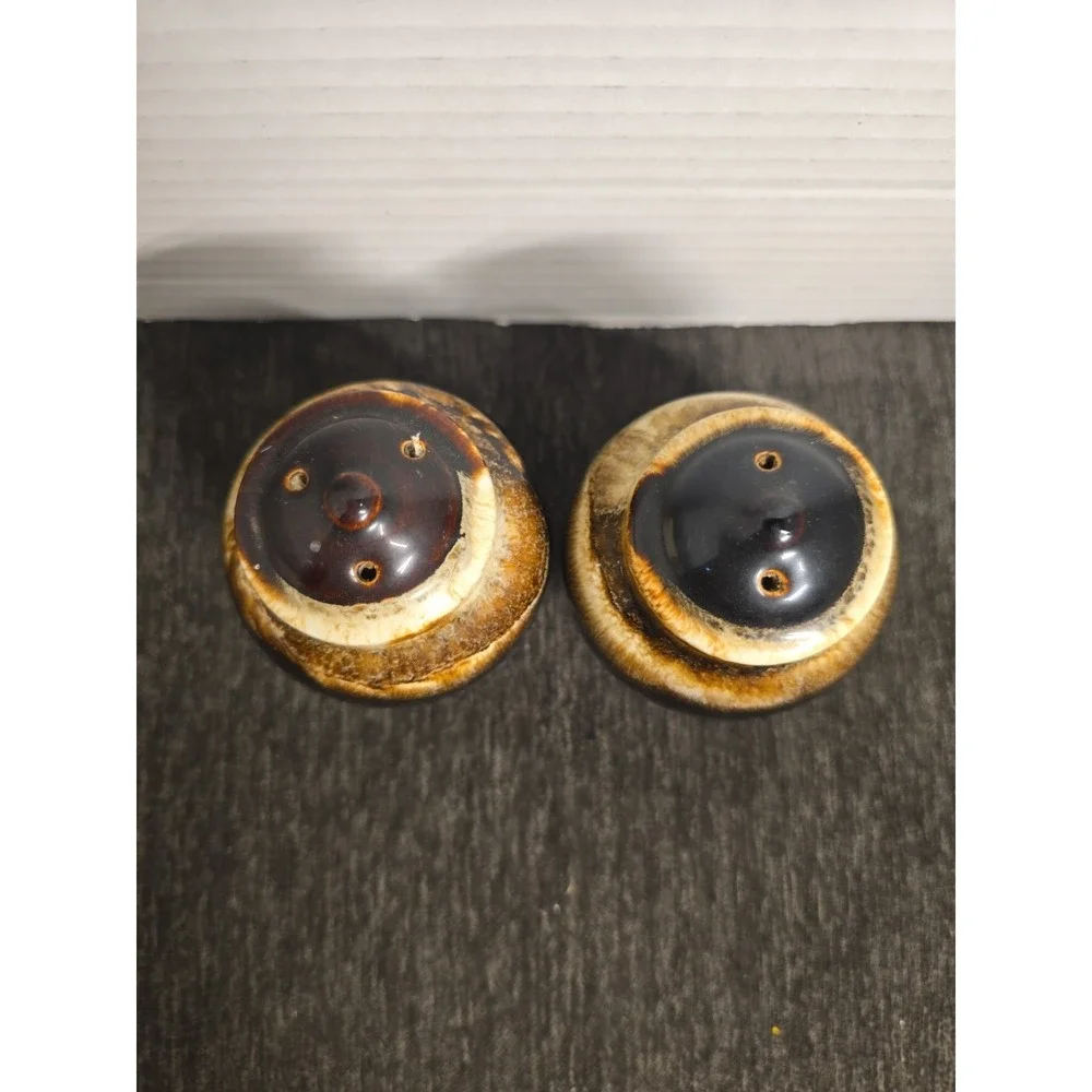 Pfaltzgraff Brown Drip Salt And Pepper Shakers Set Vintage EUC
